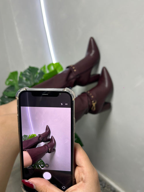 Botas